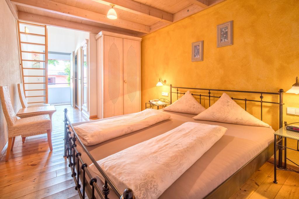 Arndt Hotel Garni Rust Luaran gambar